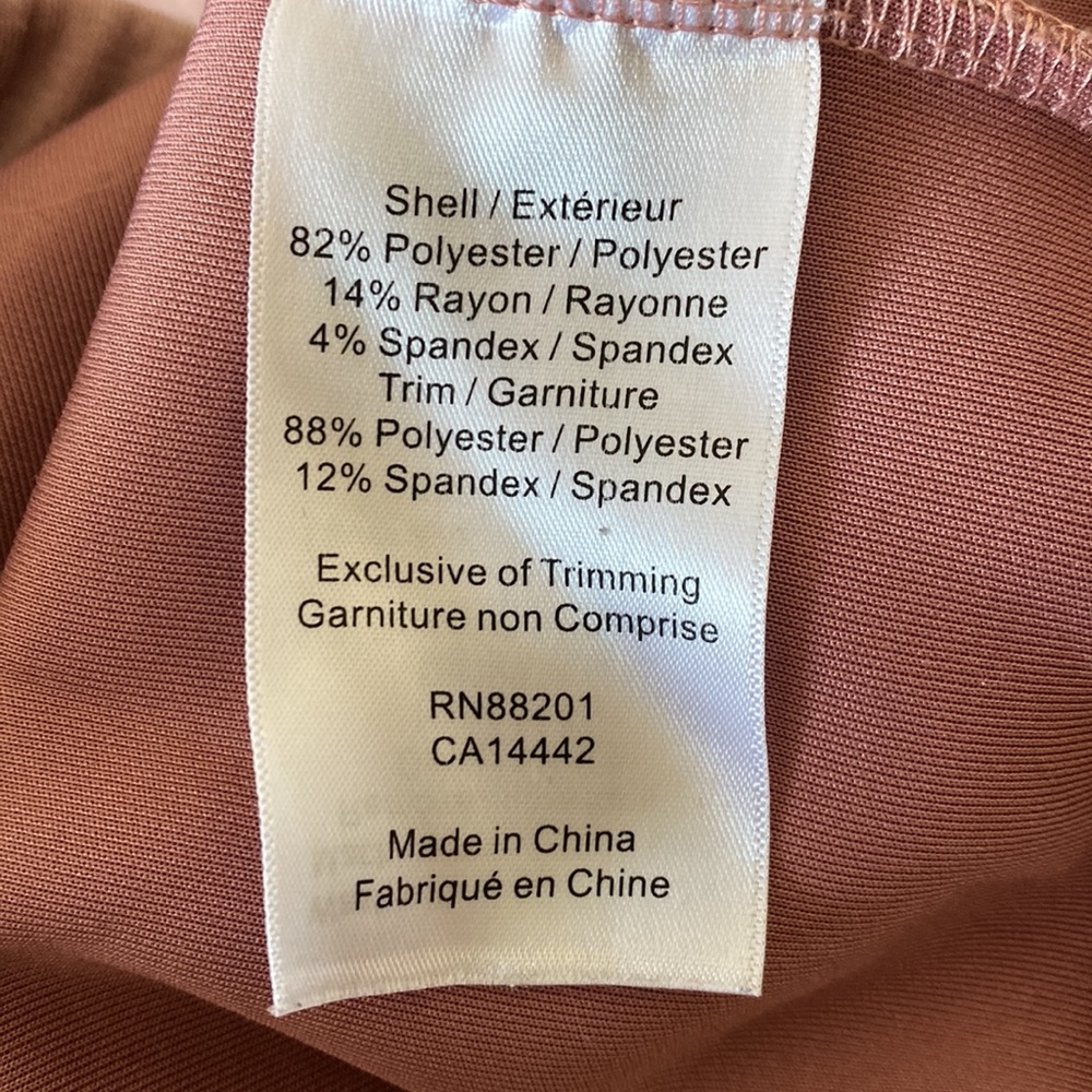 Ladies sweater - Picture 2 of 2